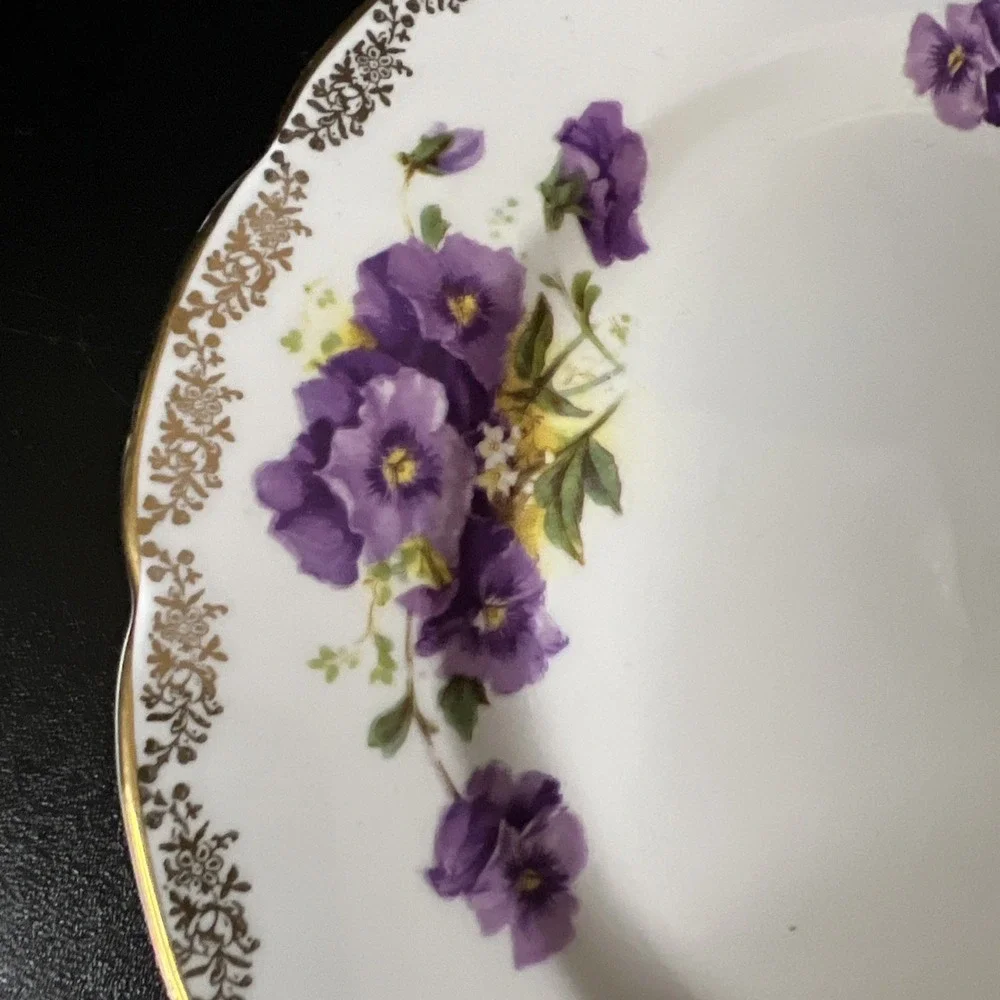 COLLINGWOODS ENGLAND‎ BONE CHINA 8